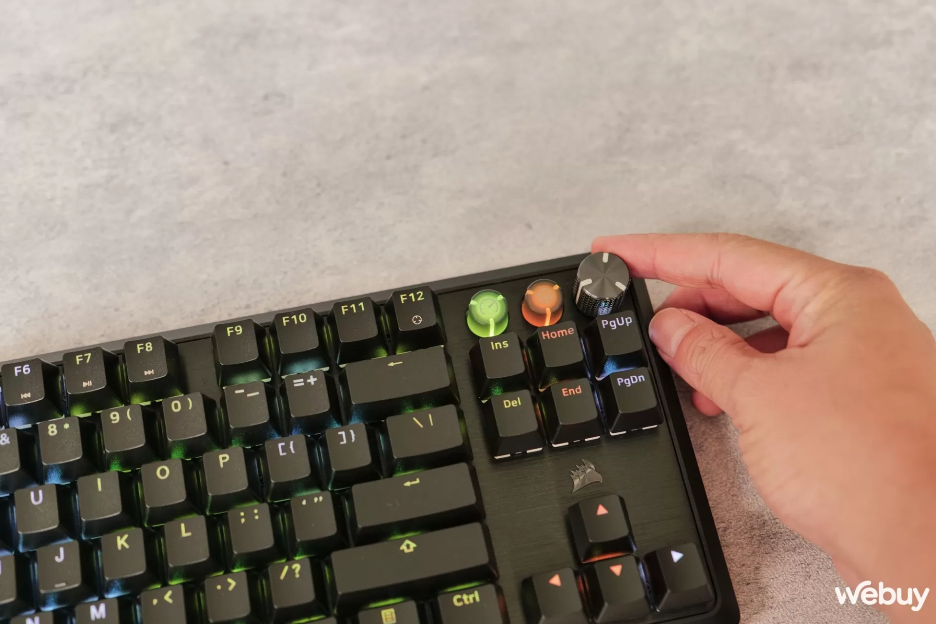 Trải nghiệm Corsair K70 Pro TKL: Nâng cấp lớn nhờ switch nam châm Hall Effect- Ảnh 12. Trải nghiệm Corsair K70 Pro TKL: Nâng cấp lớn nhờ switch nam châm Hall Effect- Ảnh 12.