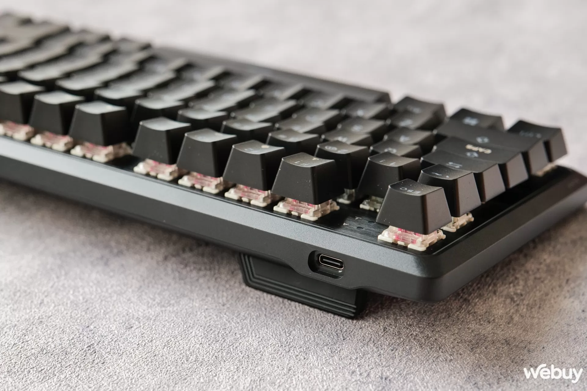 Trải nghiệm Corsair K70 Pro TKL: Nâng cấp lớn nhờ switch nam châm Hall Effect- Ảnh 8. Trải nghiệm Corsair K70 Pro TKL: Nâng cấp lớn nhờ switch nam châm Hall Effect- Ảnh 8.