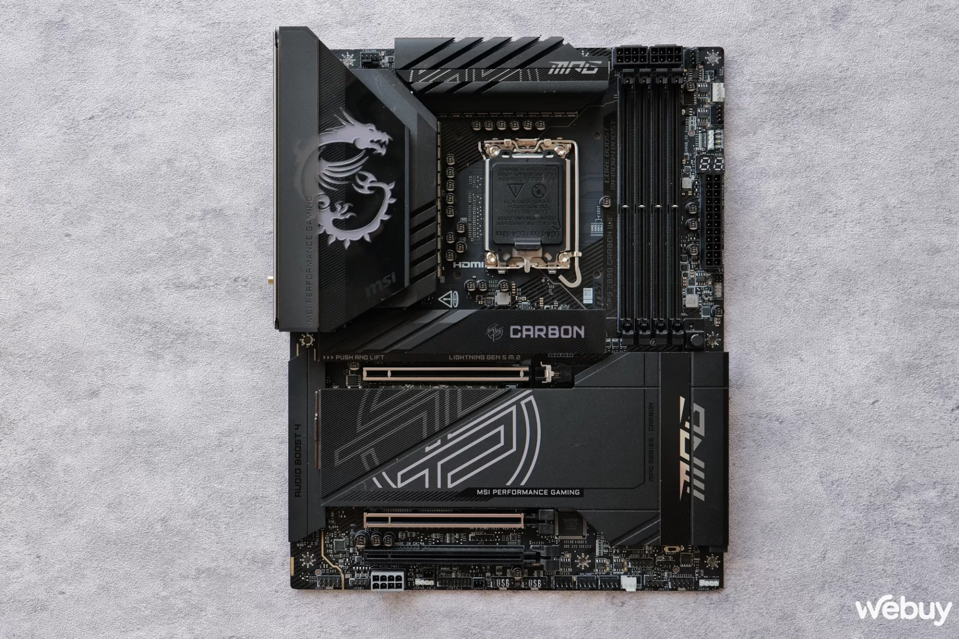Trên tay MSI MPG Z890 CARBON WIFI: Thêm một lựa chọn bo mạch chủ dành cho Intel Core Ultra 200S có tính tiện lợi cao- Ảnh 5.